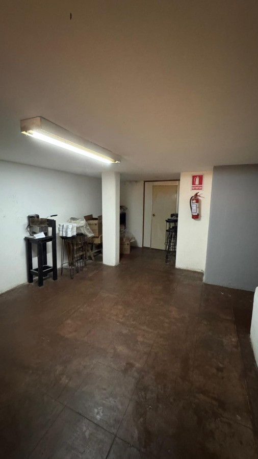Local Comercial ID.5412 - Venta Local o Vivienda opcional Gastronomico Parque Rodo 64m2