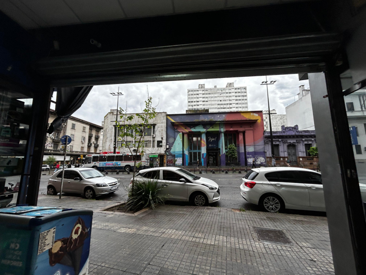 Local Comercial ID.4933 - Alquiler Local en Galeria Periodos cortos o anual Centro