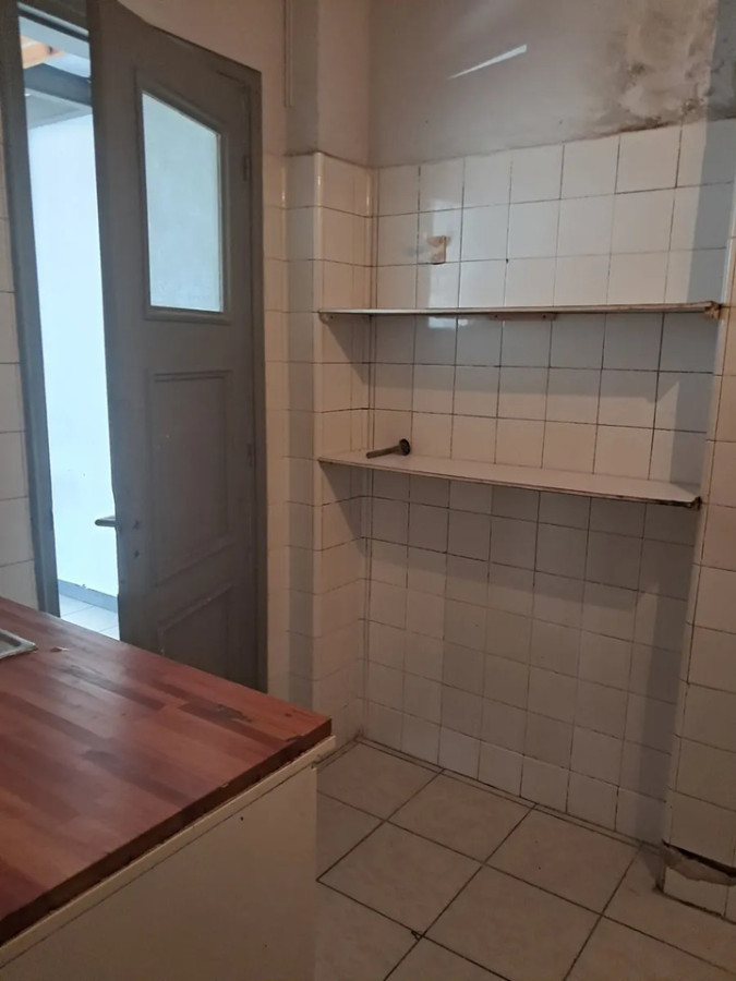 Local Comercial ID.6073 - Alquiler Local Ciudad Vieja frente a la Rambla 70m2