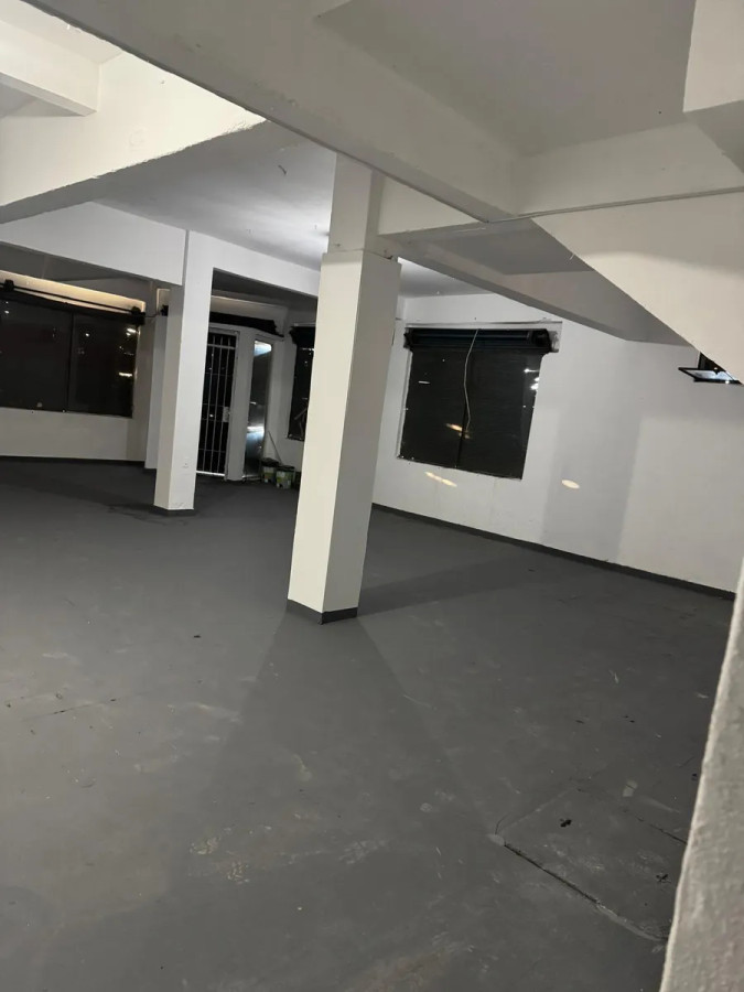 Local Comercial ID.4975 - Venta 2 Locales Comerciales 116m2 Malvin 