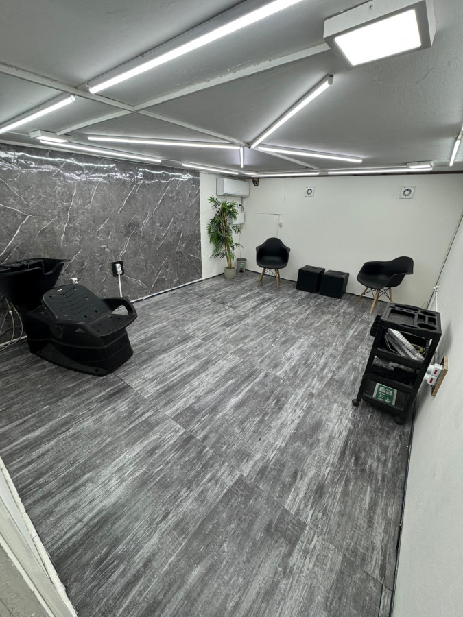 Local Comercial ID.5310 - Alquiler Local Peluqueria o Estetica Centro 36m2