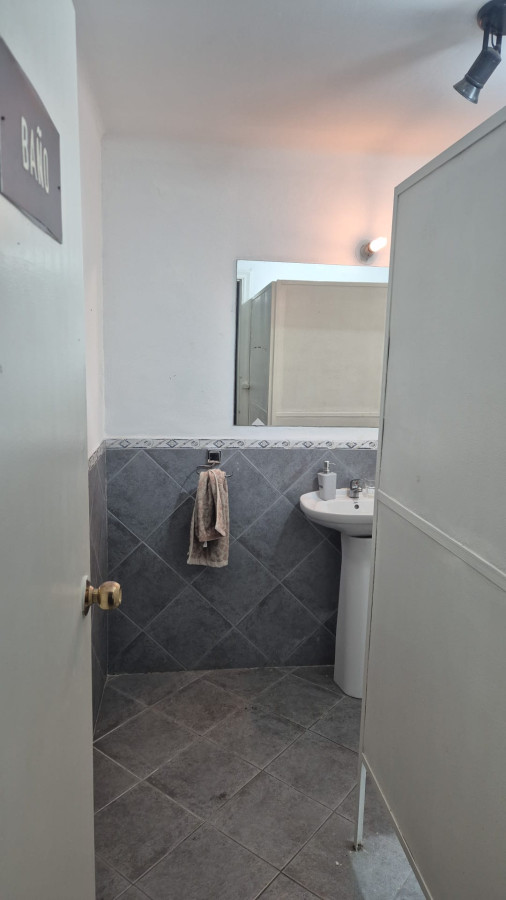 Local Comercial ID.4904 - Alquiler Local Comercial 200m2 Centro