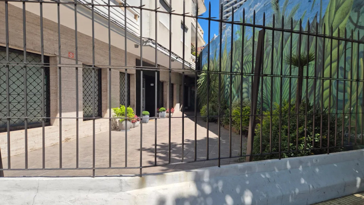 Local Comercial ID.5839 - Venta Dos Locales en Uno 140m2 Cordon