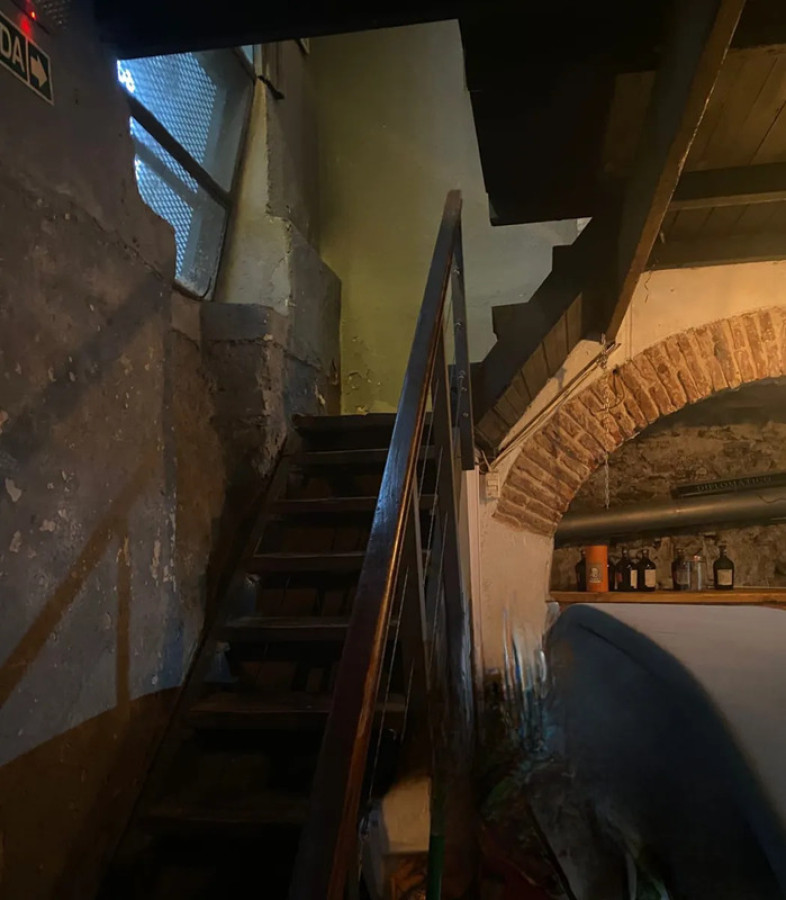 Local Comercial ID.5483 - Alquiler Local Gastronomico Parque Rodo con Sotano 70m2