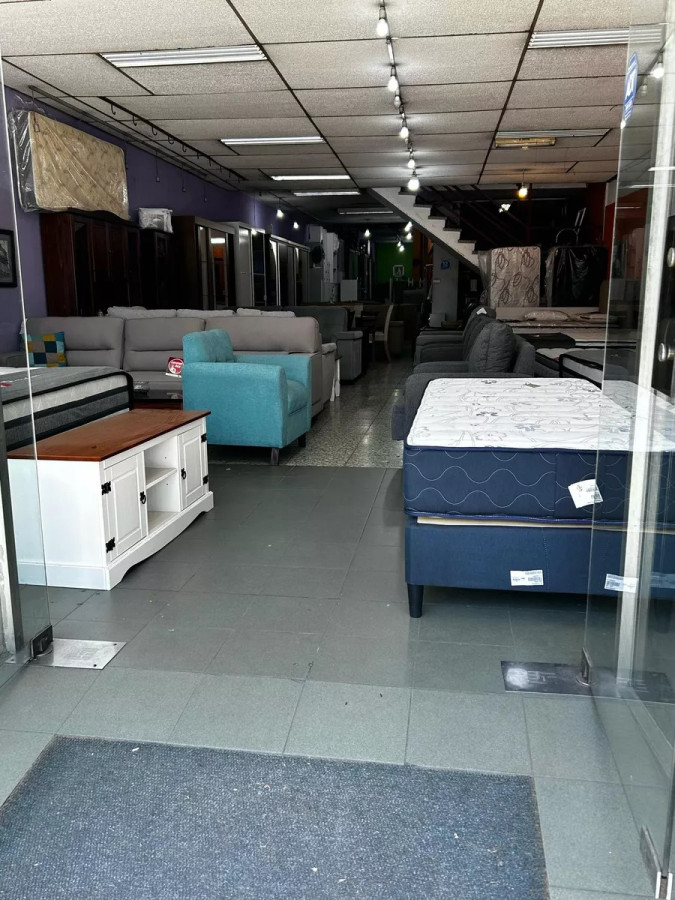 Local Comercial ID.4182 - Venta o Alquiler Gran Local Comercial Unión 8 de Octubre