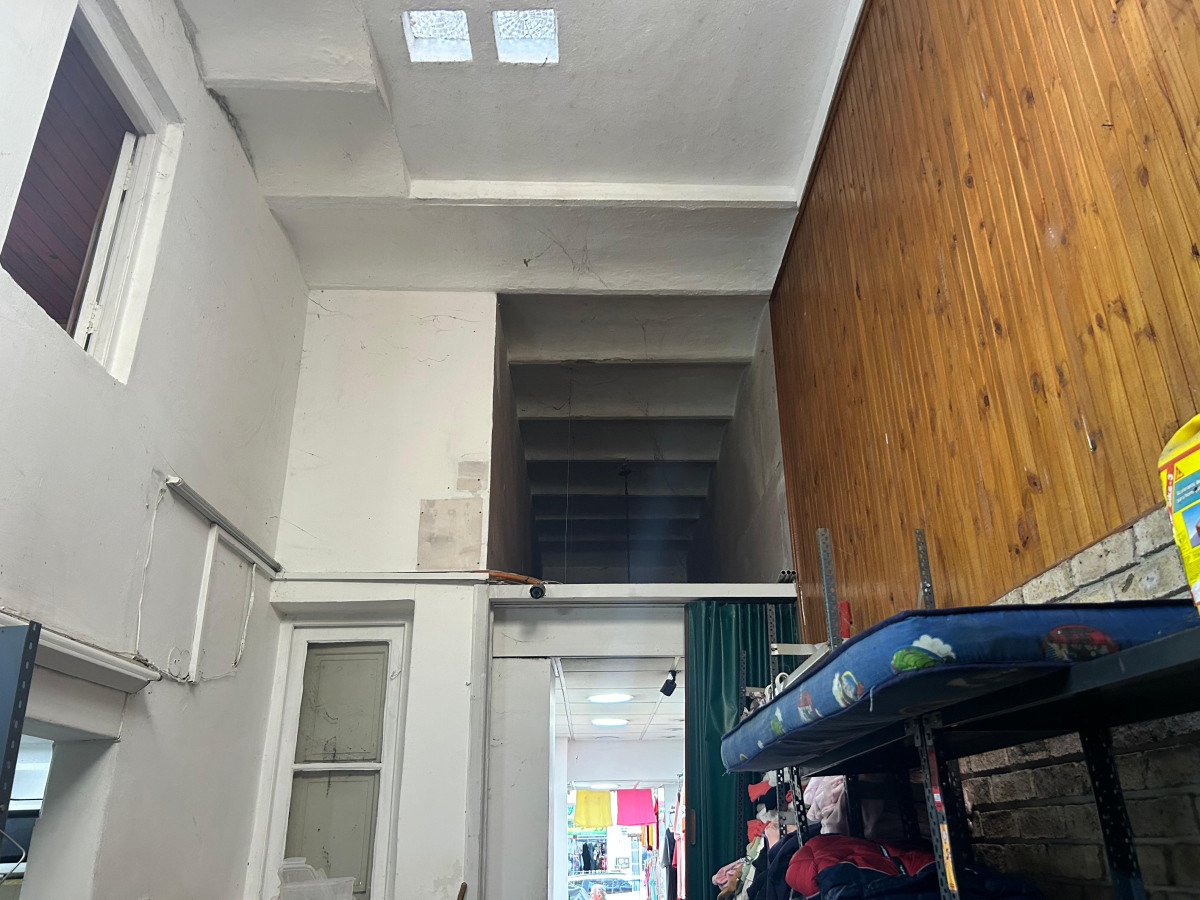 Local Comercial ID.4514 - Venta o Alquiler Local Comercial y Casa Barrio de los Judios