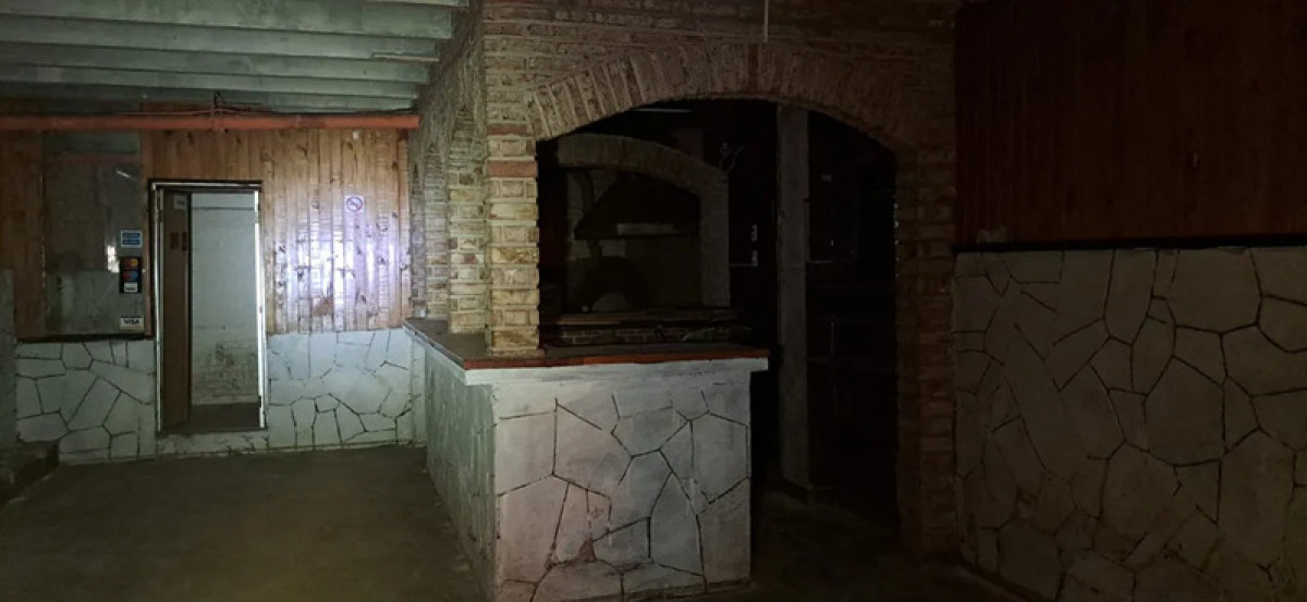 Local Comercial ID.5413 - Venta o Alquiler Local Gastronomico o Vivienda Aguada