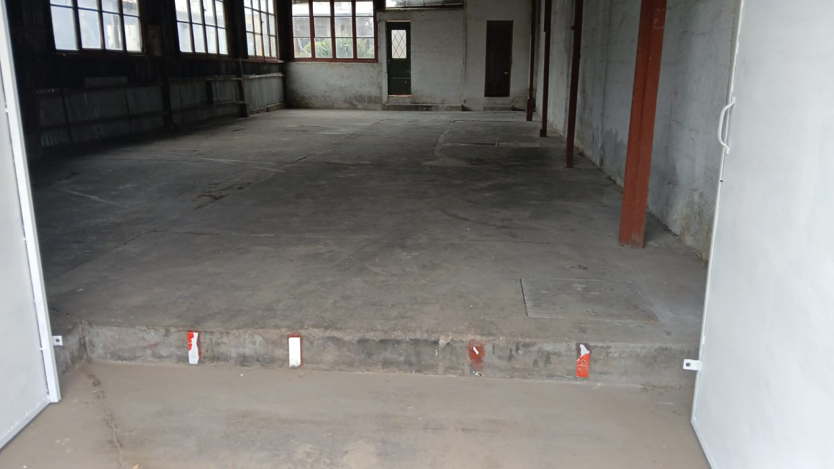 Local Comercial ID.4978 - Alquiler Local o Deposito 119m2 Maroñas
