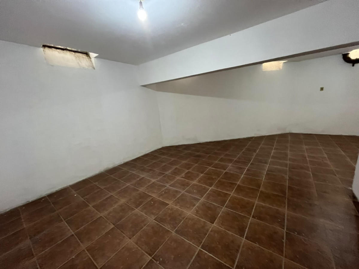 Local Comercial ID.6366 - Alquiler Local con Vivienda Goes con Sotano