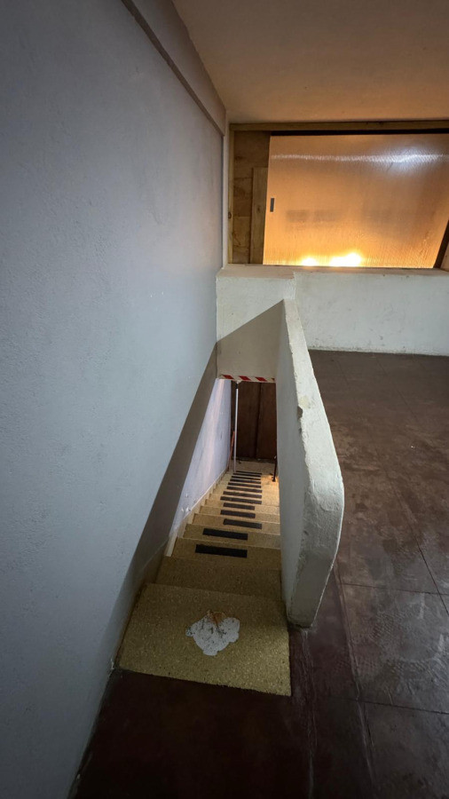 Local Comercial ID.5412 - Venta Local o Vivienda opcional Gastronomico Parque Rodo 64m2