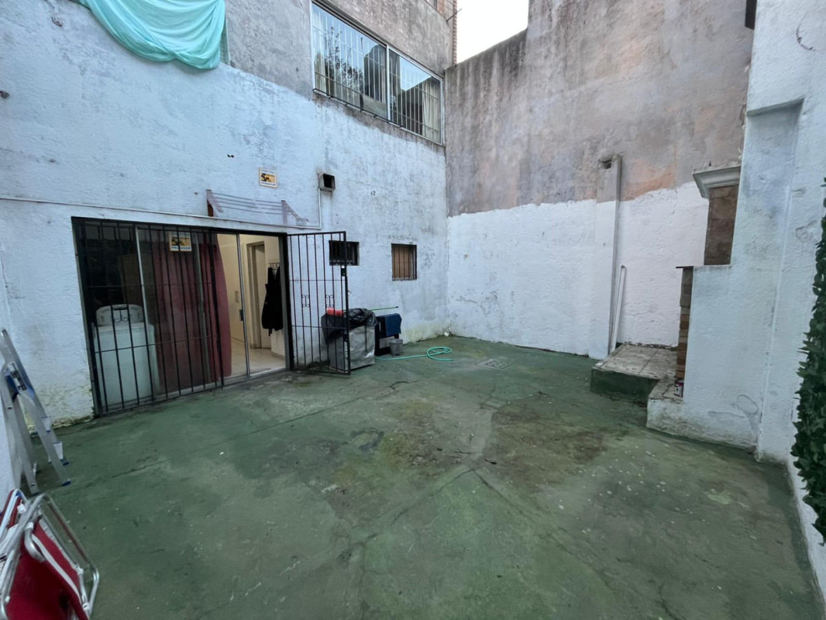 Local Comercial ID.6419 - Alquiler Local 60m2 Cordon con Patio 