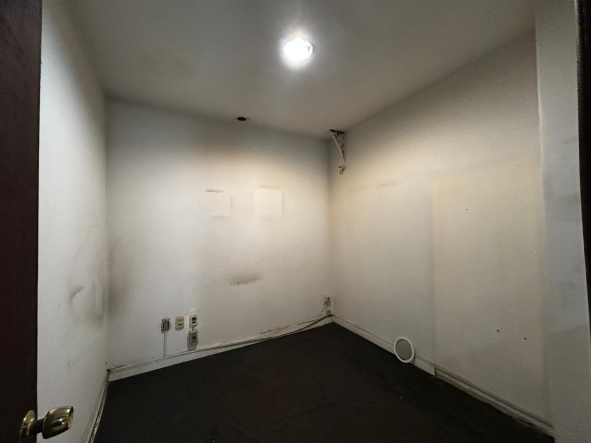 Local Comercial ID.6922 - Venta y Alquiler Local Comercial 774m2 Villa Muñoz sobre Avenida