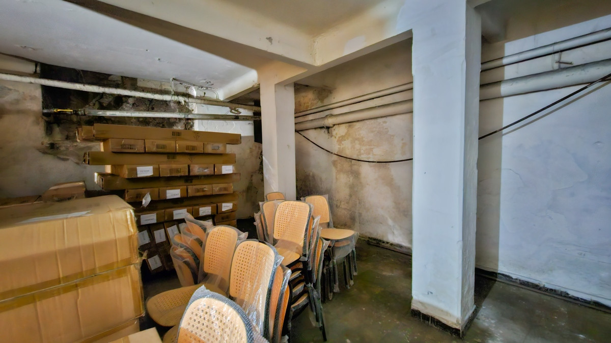 Local Comercial ID.3175 - Venta Local Impecable 204m2 Centro