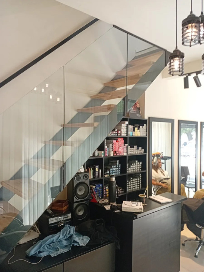 Local Comercial ID.5708 - Alquiler Local 65m2 ideal Peluqueria Punta Gorda