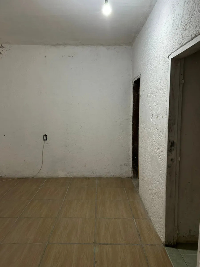 Local Comercial ID.6546 - Alquiler Gran Local Jacinto Vera 290m2 Cochceras o Multirubro