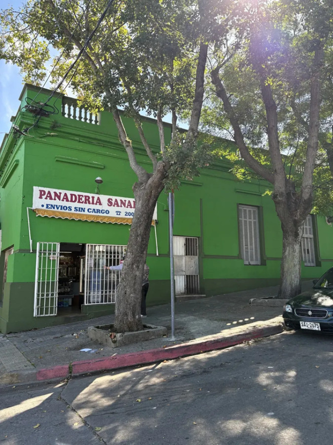 Local Comercial ID.6329 - Venta Local con Renta 11% anual Aires Puros Inversion