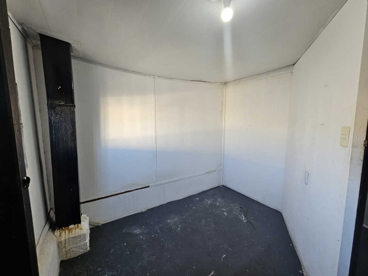 Local Comercial ID.6442 - Alquiler o Venta Local o Vivienda Malvin 75m2 en dos plantas
