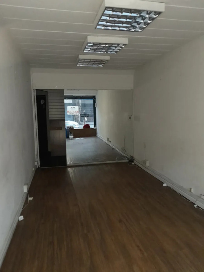 Local Comercial ID.6743 - Alquiler Local 60m2 Centro 2 Plantas 