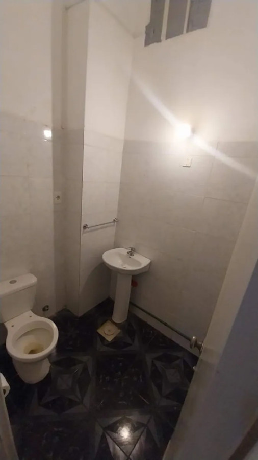 Local Comercial ID.5550 - Alquiler Local Comercial Cordon Gran Esquina 100m2