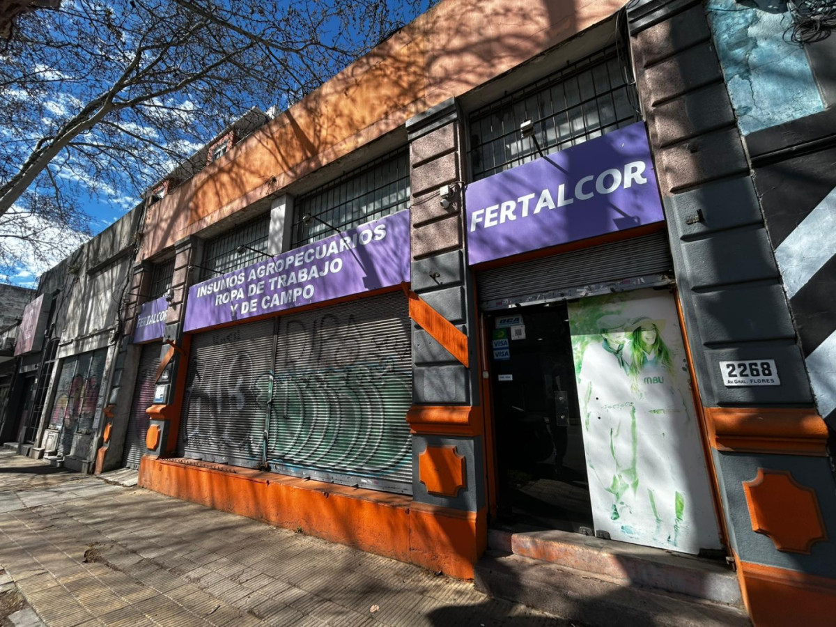 Local Comercial ID.6922 - Venta y Alquiler Local Comercial 774m2 Villa Muñoz sobre Avenida