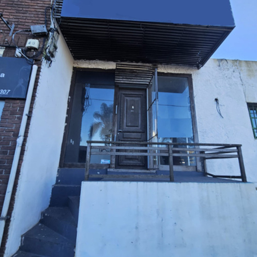 Local Comercial ID.6442 -  Venta con Renta Local o Vivienda Malvin 75m2 Inversion