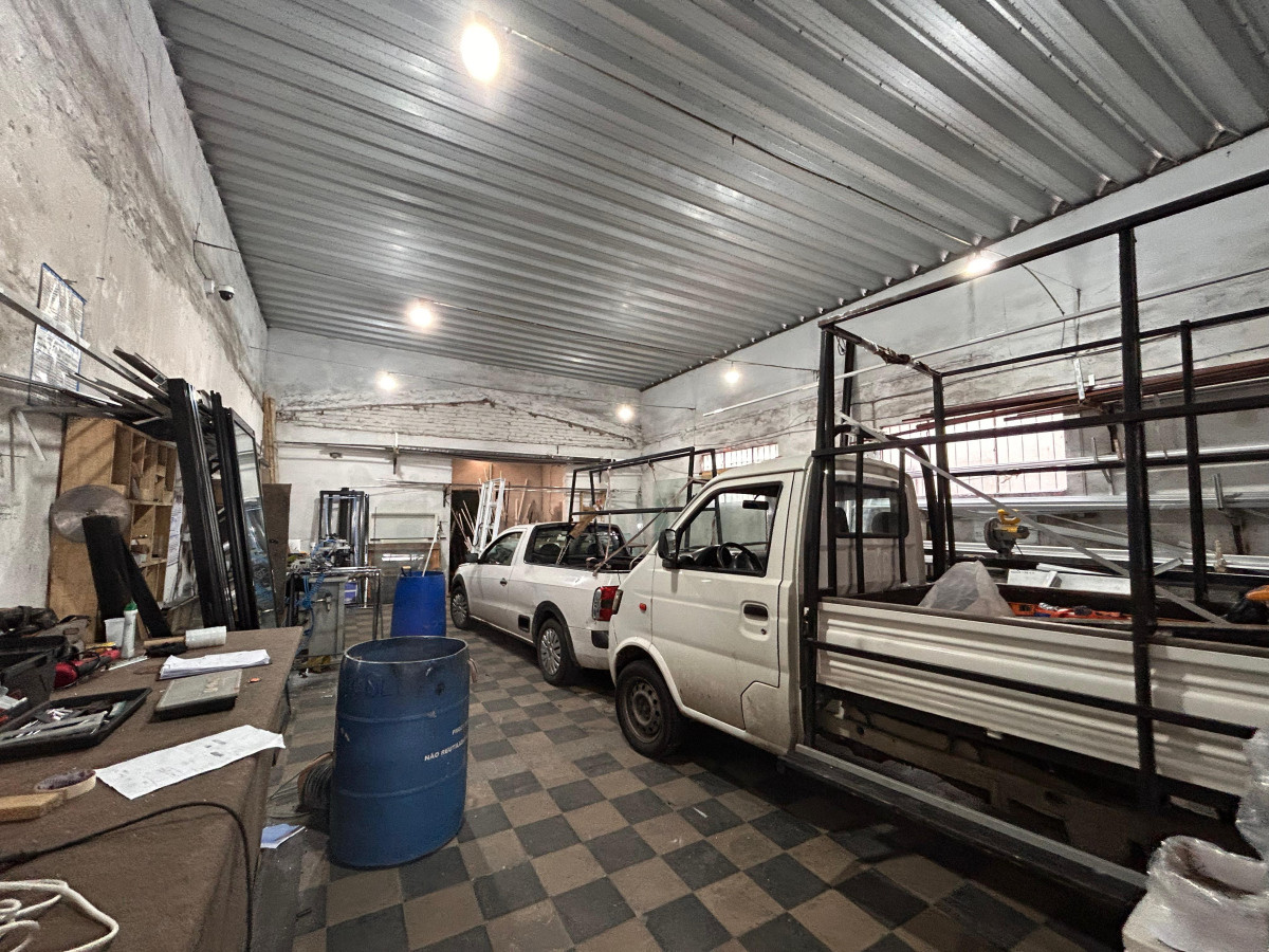 Local Comercial ID.5068 - Venta Local o Depósito con Terreno Villa Española 332m2