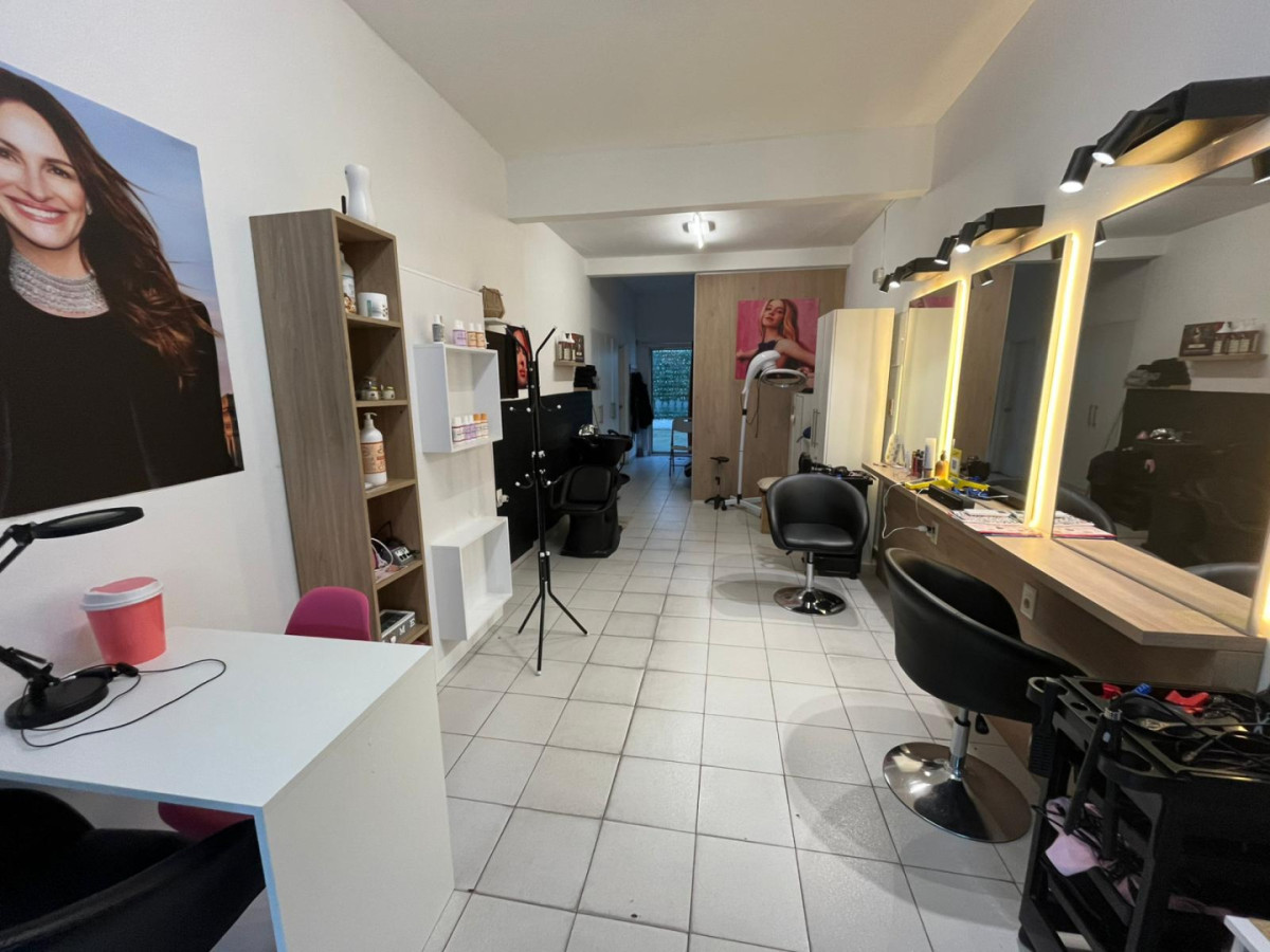 Local Comercial ID.6419 - Alquiler Local 60m2 Cordon con Patio 