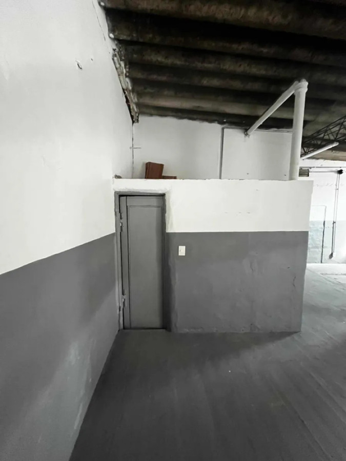 Local Comercial ID.5312 - Alquiler Local, Taller o Deposito Brazo Oriental 70m2