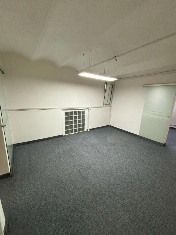 Local Comercial ID.6375 - Alquiler Local Comercial u Oficina 60m2 Cordon  