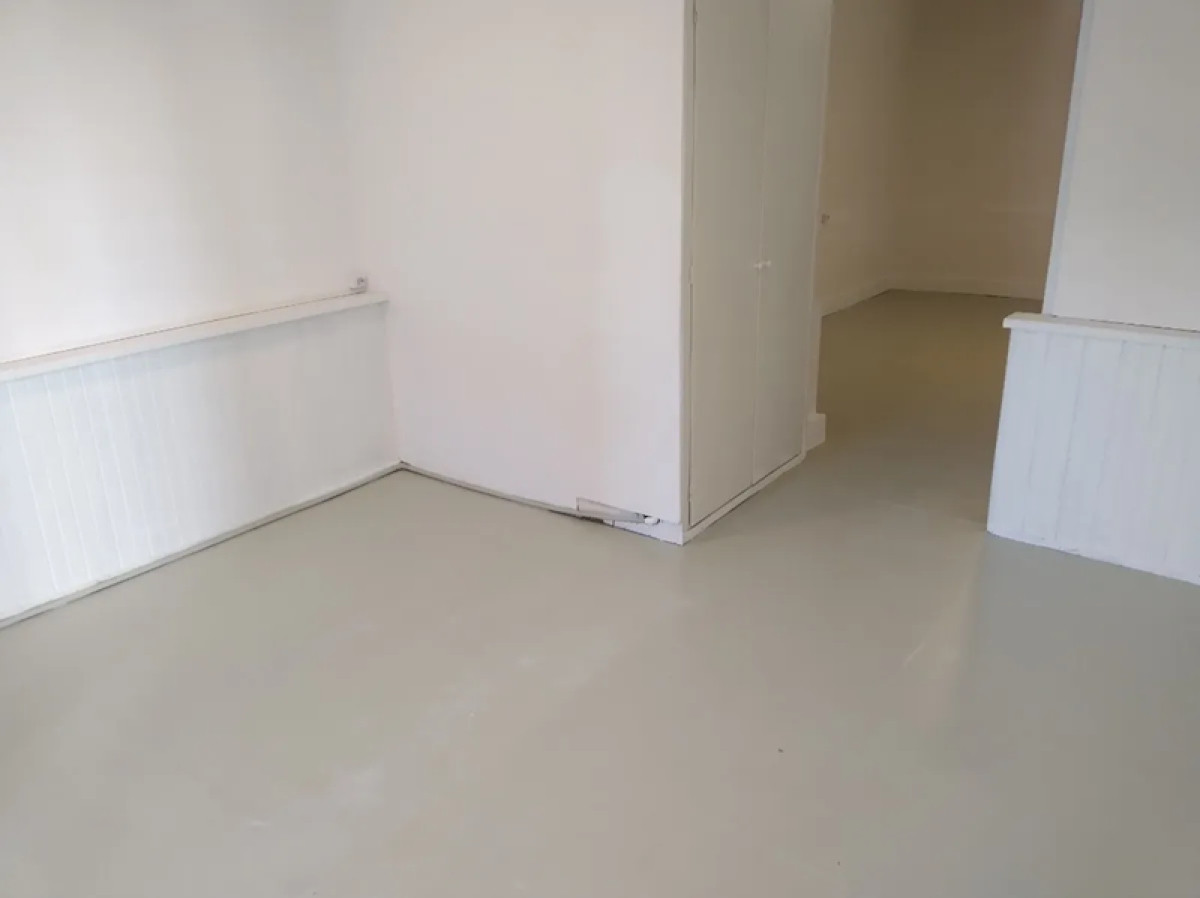 Local Comercial ID.4763 - Alquiler Local Comercial Impecable Cordón