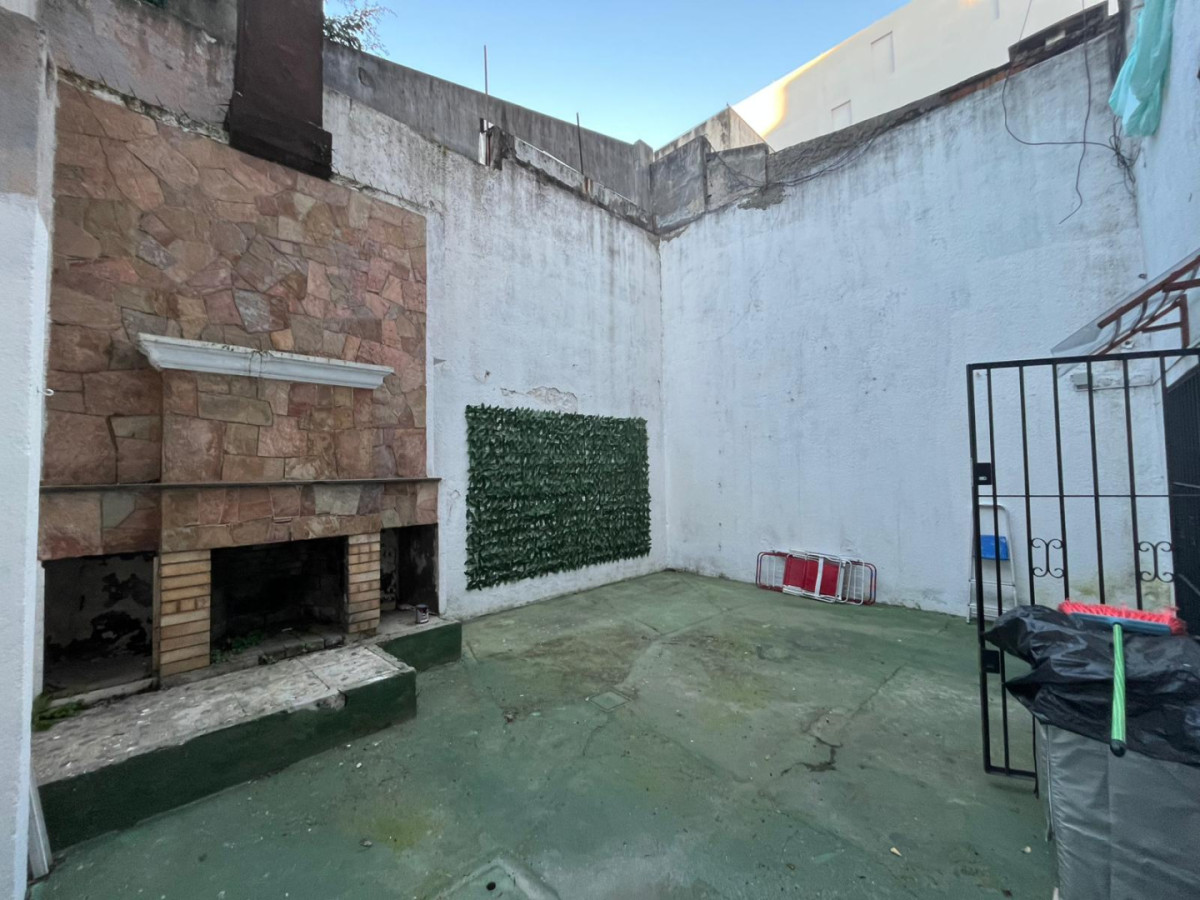 Local Comercial ID.6419 - Alquiler Local 60m2 Cordon con Patio 