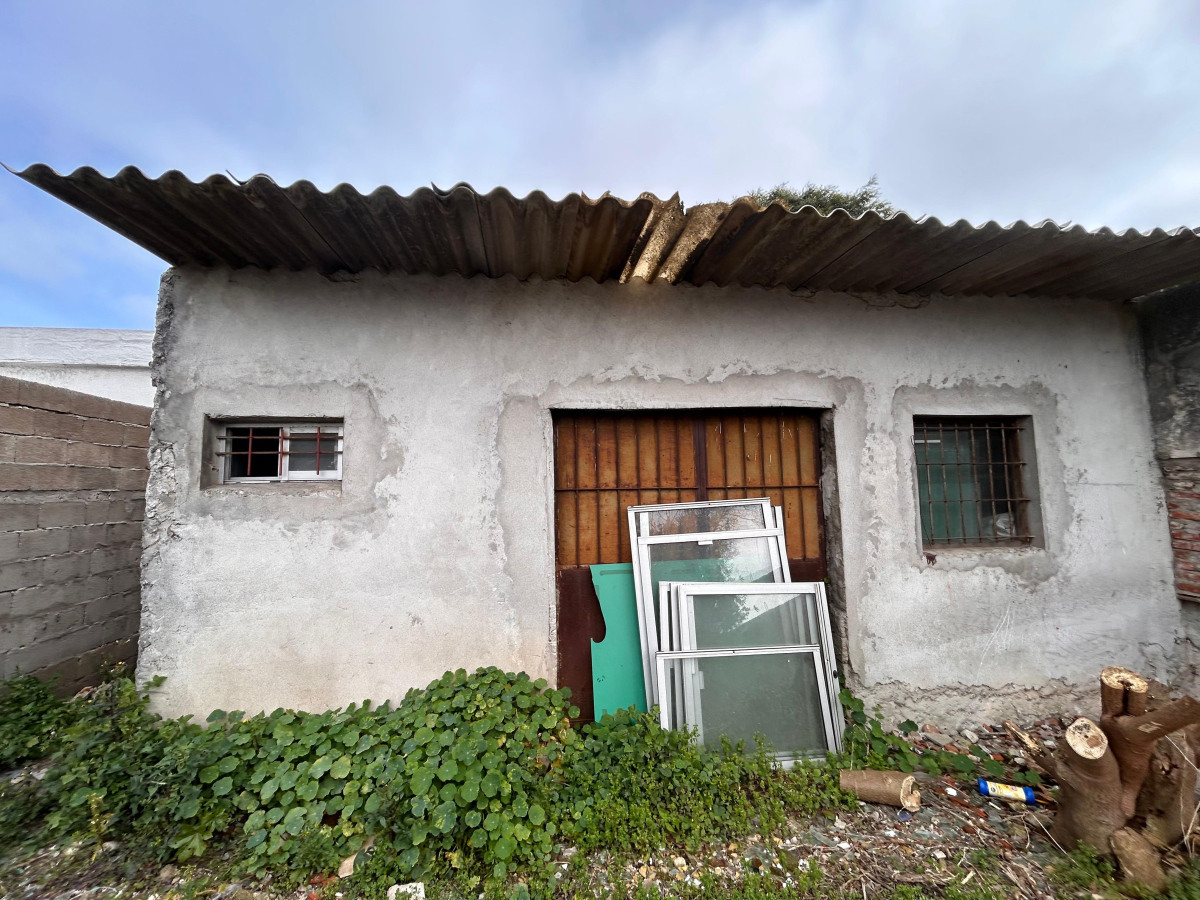Local Comercial ID.5068 - Venta Local o Depósito con Terreno Villa Española 332m2