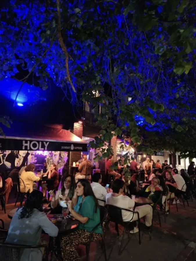 Local Comercial ID.4829 - Venta de Llave Local Gastronomico Bar Parque Rodo