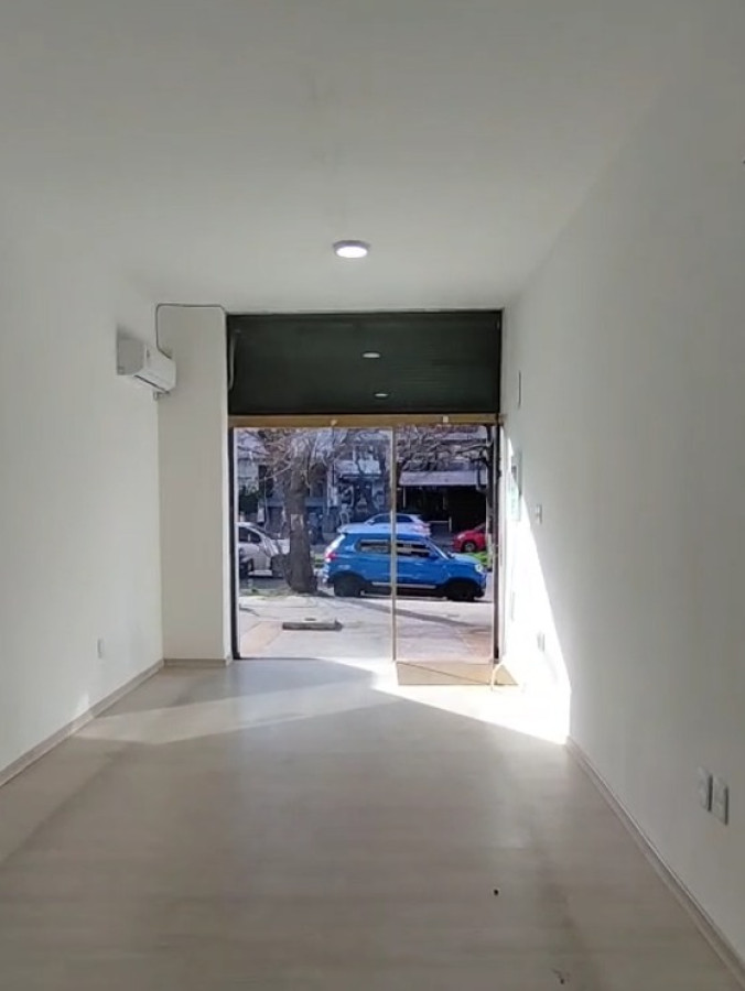 Local Comercial ID.5251 - Alquiler Local Comercial 45m2 Pocitos