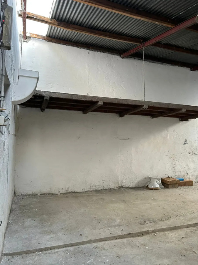 Local Comercial ID.6546 - Alquiler Gran Local Jacinto Vera 290m2 Cochceras o Multirubro