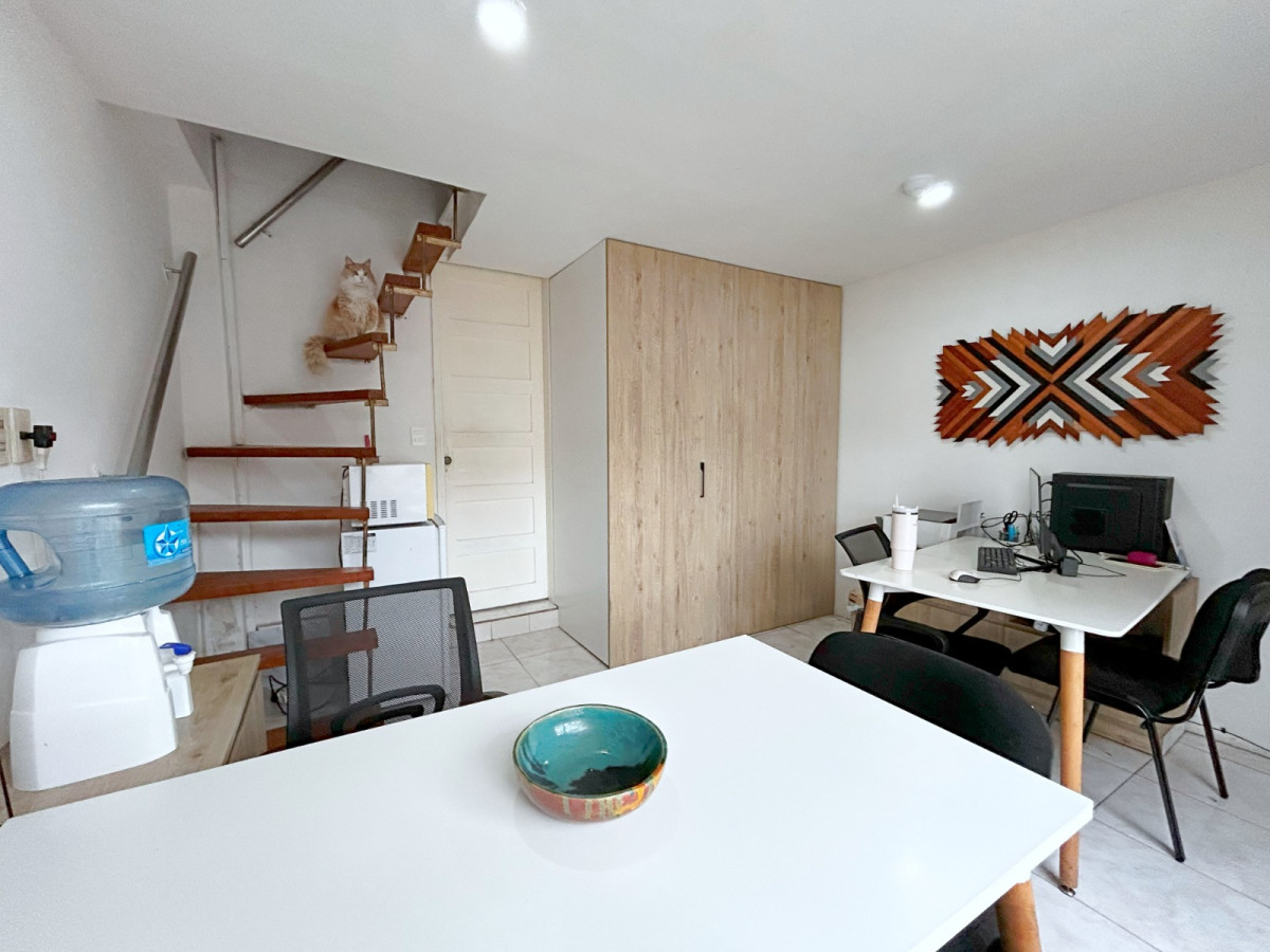 Local Comercial ID.5309 - Alquiler Local con Vivienda Reducto sobre Av San Martin