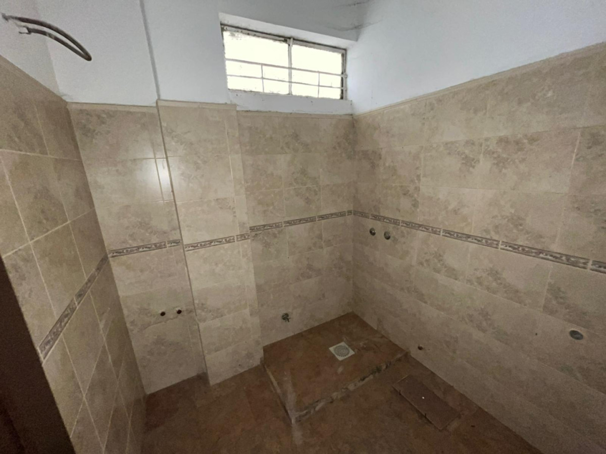 Local Comercial ID.6366 - Alquiler Local con Vivienda Goes con Sotano
