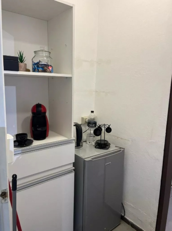 Local Comercial ID.2068 - Local Comercial Renovado Venta con Renta para Inversión Parque Rodó