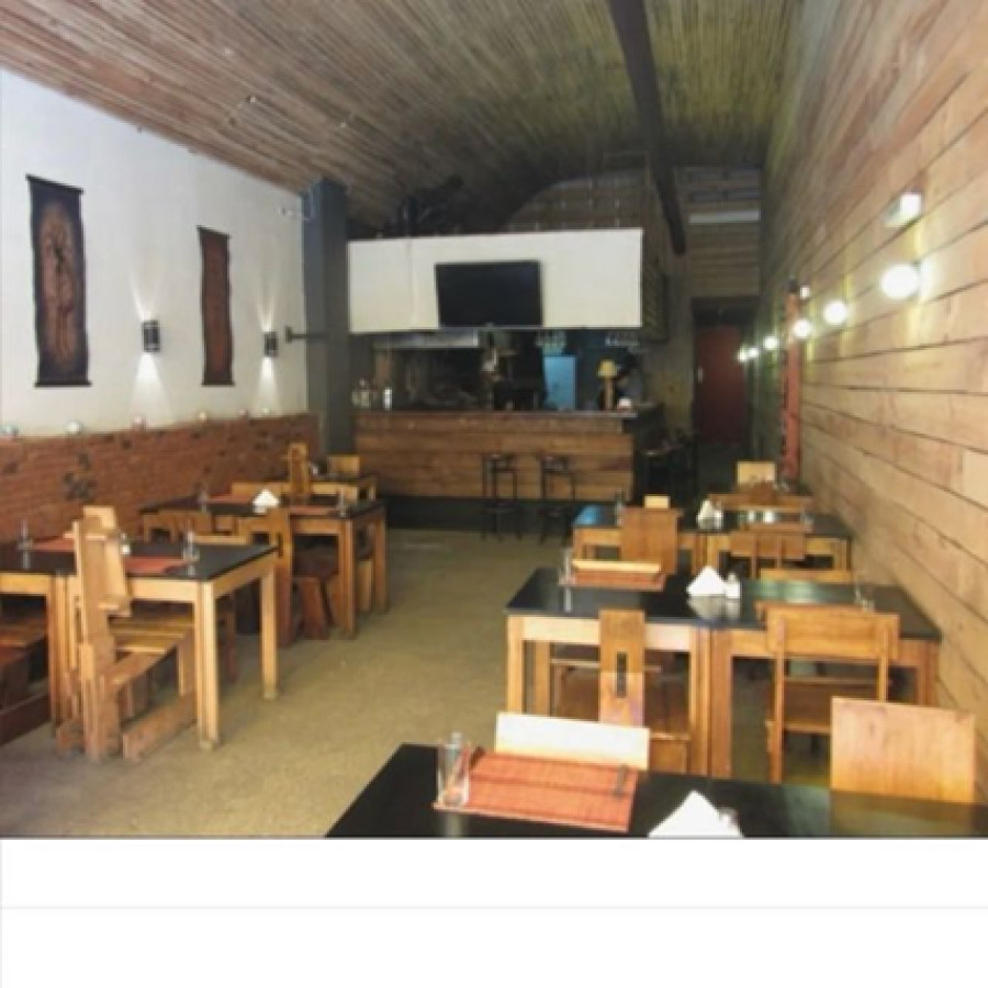 Local Comercial ID.5071 - Alquiler o Venta Local Comercial Mercado del Puerto Ciudad Vieja