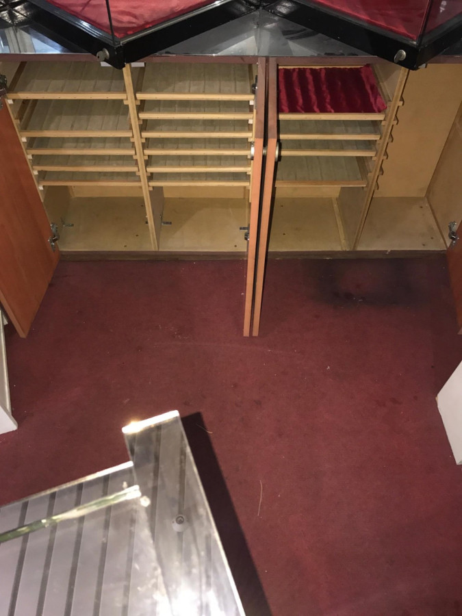 Local Comercial ID.5135 - Alquiler Local Comercial 10m2 Galeria Cristal Centro