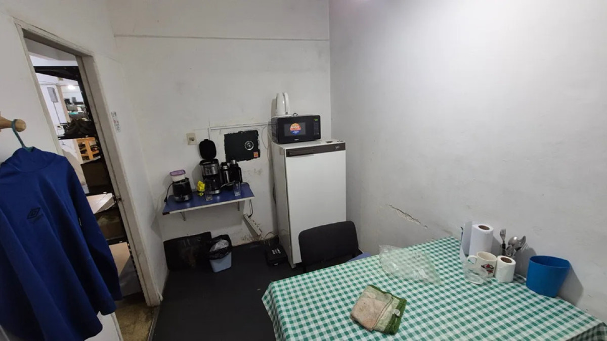 Local Comercial ID.5839 - Venta Dos Locales en Uno 140m2 Cordon