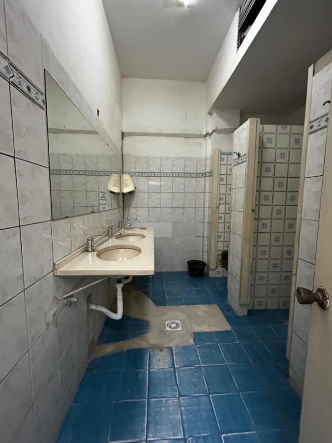 Local Comercial ID.4933 - Alquiler Local en Galeria Periodos cortos o anual Centro