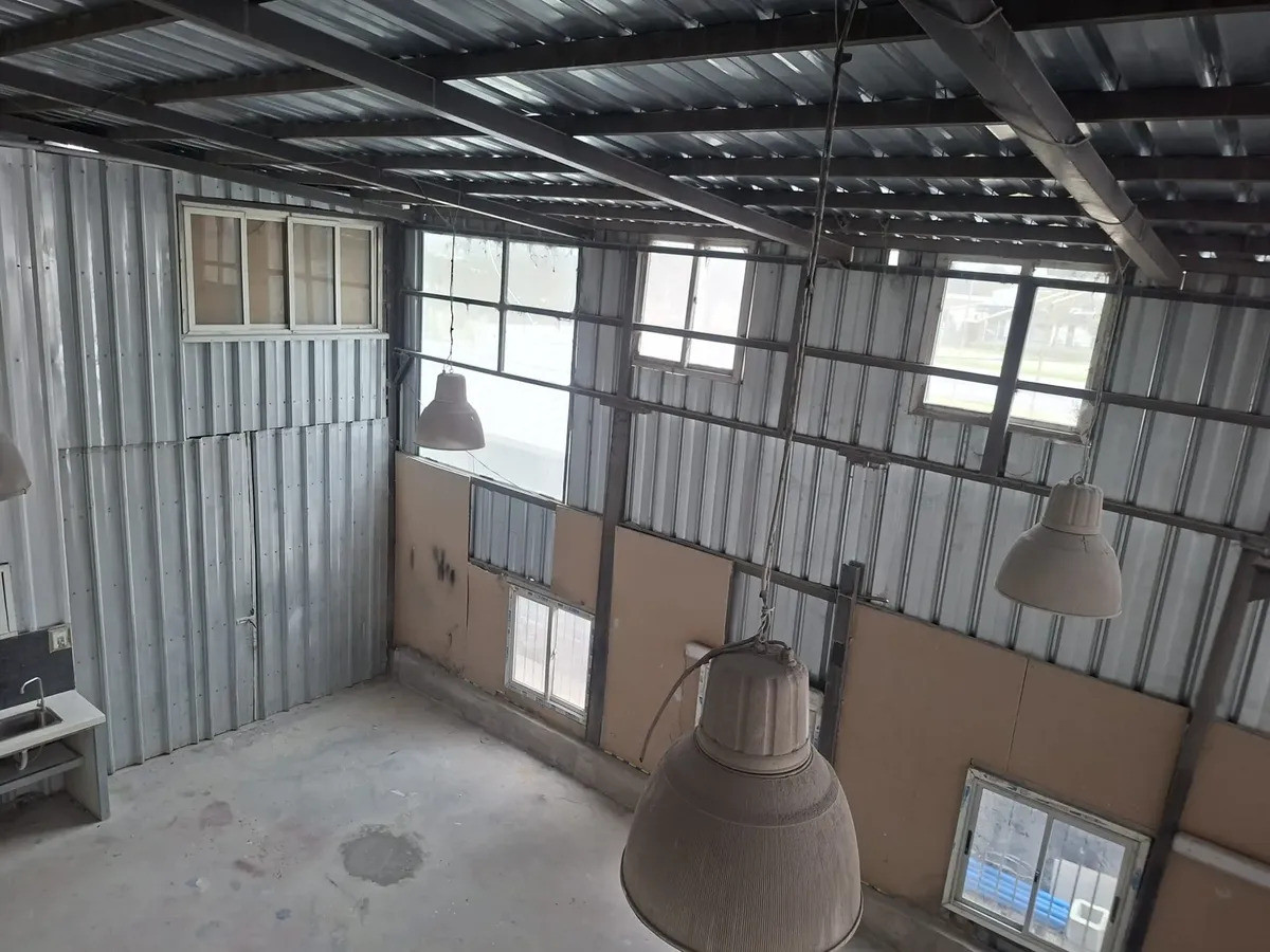 Local Comercial ID.6903 - Alquiler Local Comercial tipo Galpones Paso Carrasco 185m2