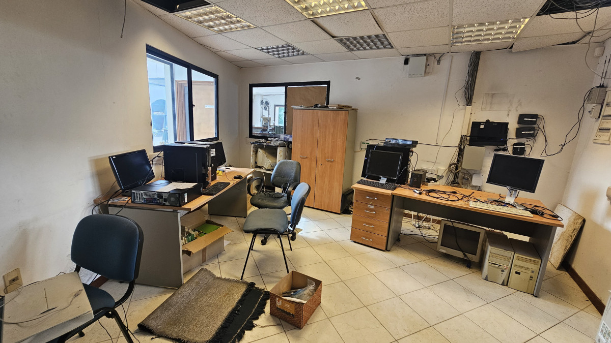 Local Comercial ID.4312 - Venta o Alquiler Impresionante Local Comercial La Blanqueada