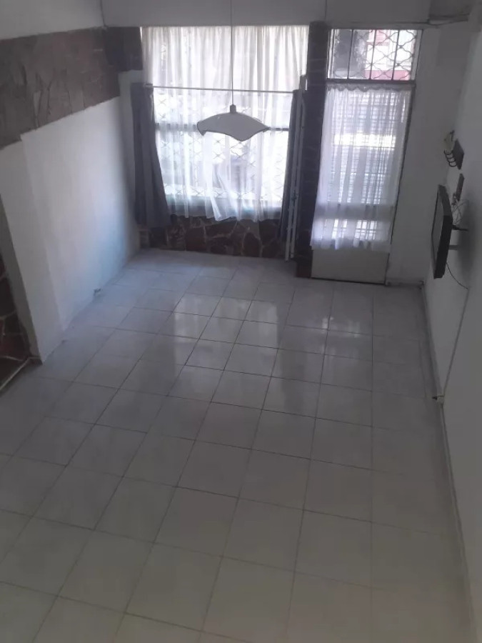 Local Comercial ID.4179 - Venta Local Comercial con Vivienda Centro