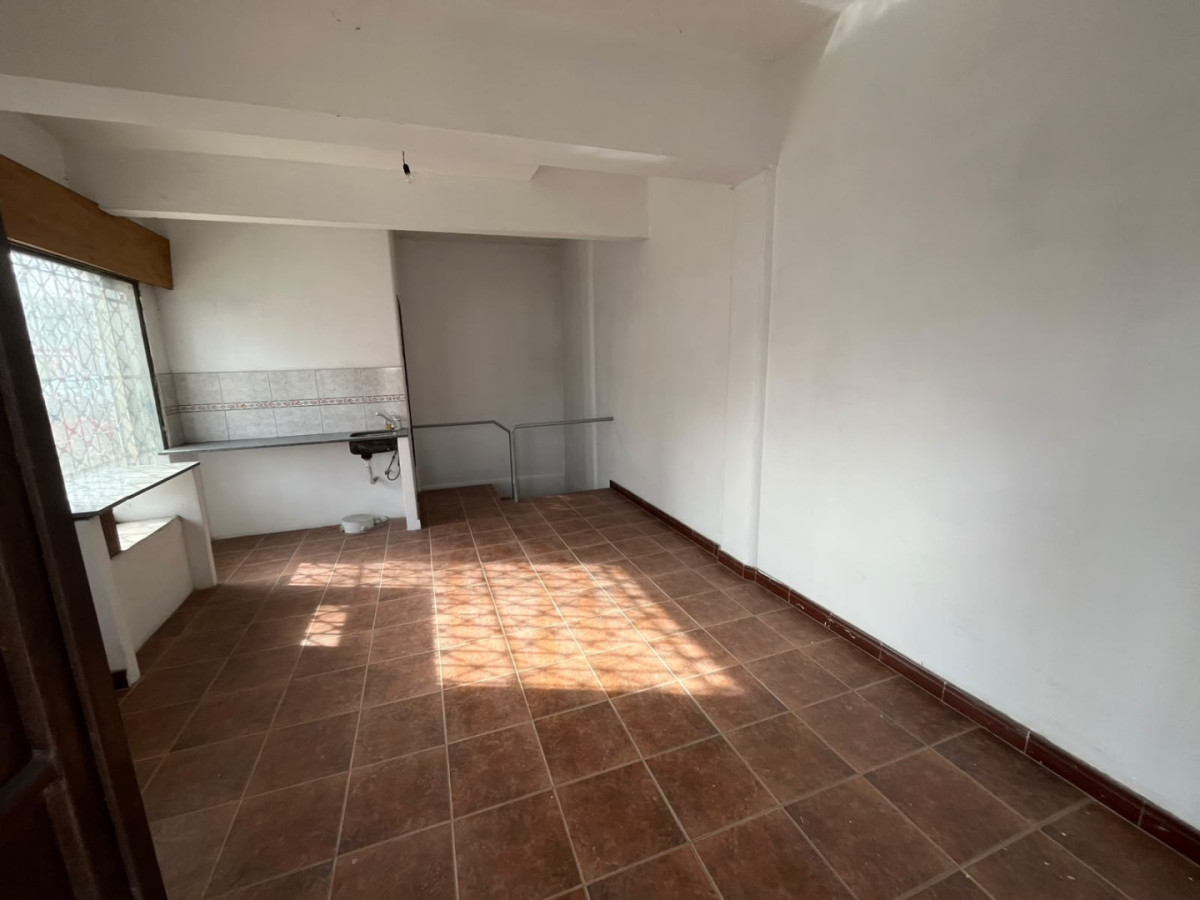 Local Comercial ID.6366 - Alquiler Local con Vivienda Goes con Sotano