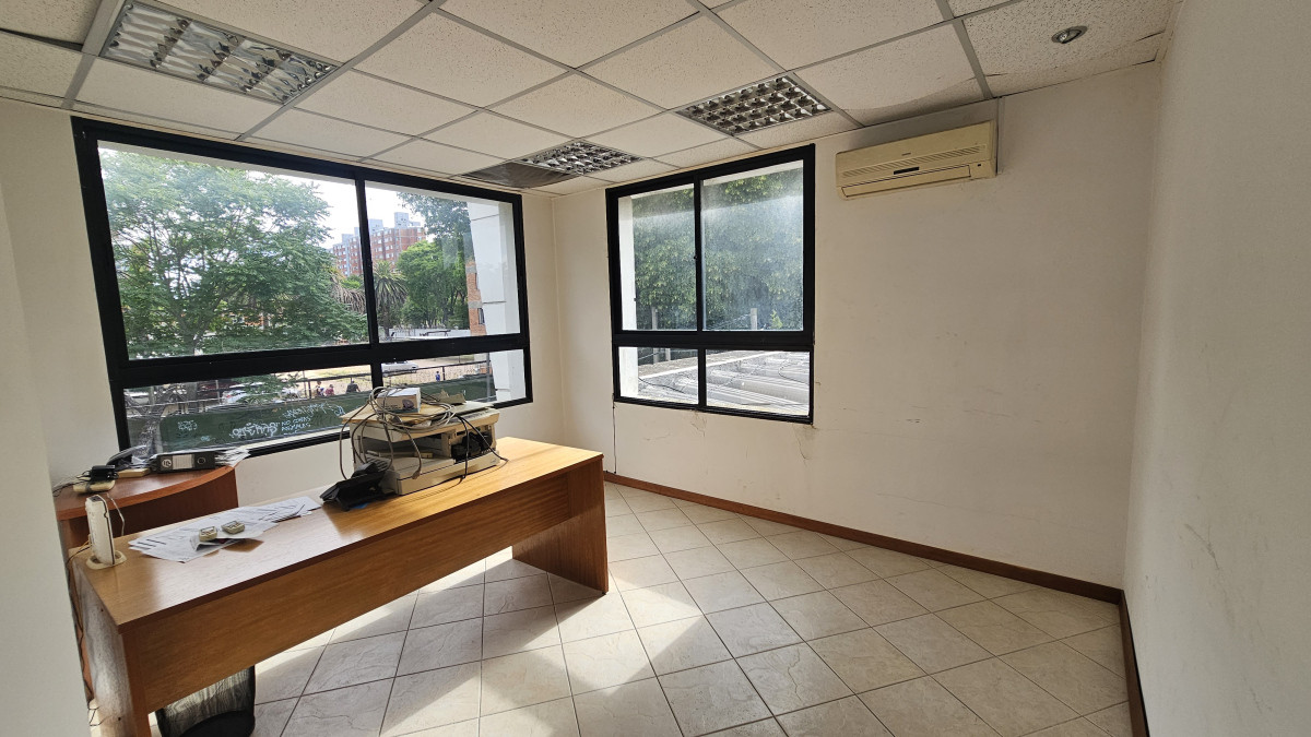 Local Comercial ID.4312 - Venta o Alquiler Impresionante Local Comercial La Blanqueada