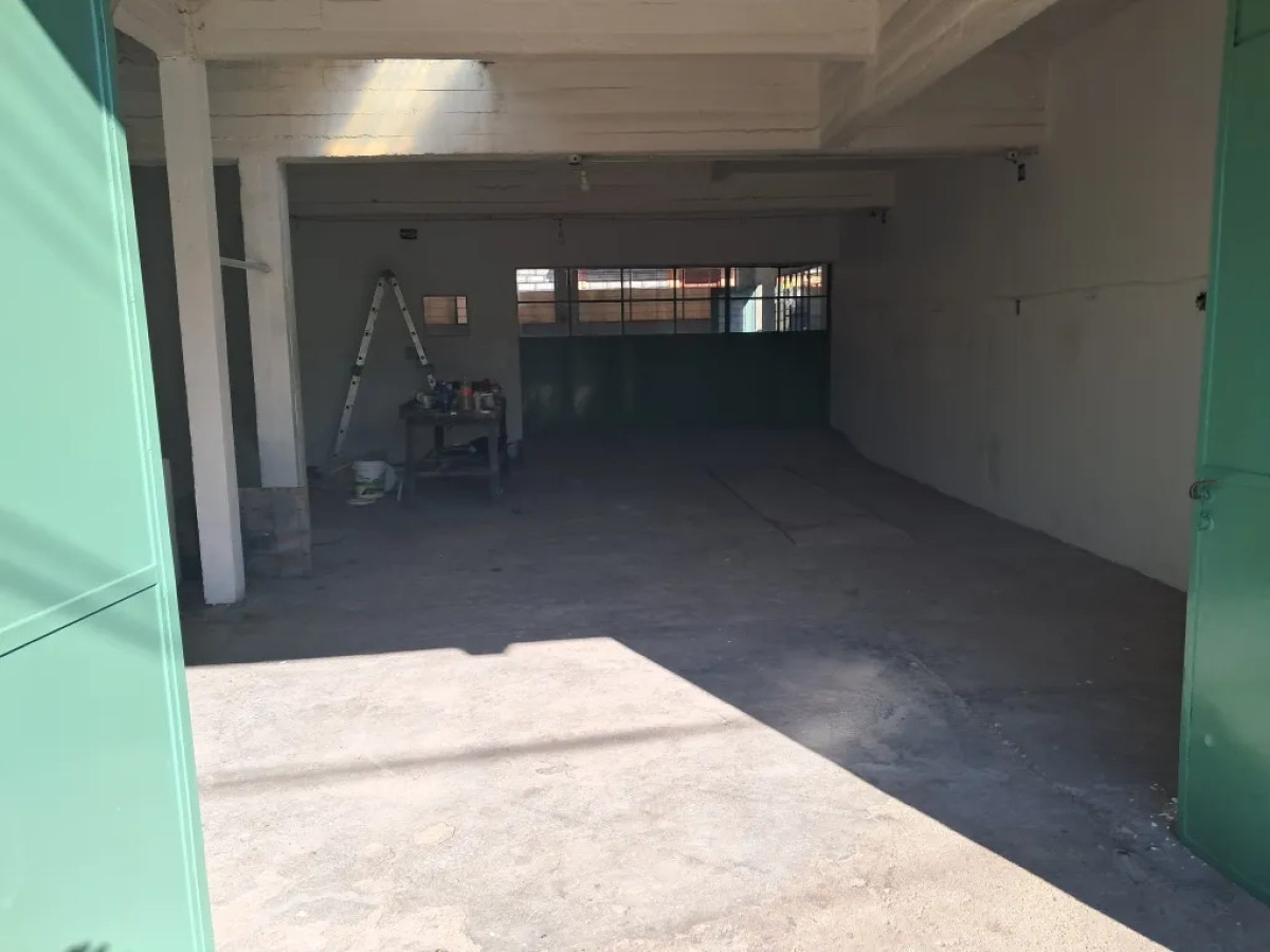 Local Comercial ID.4915 - Alquiler Local Comercial 136m2 Prado