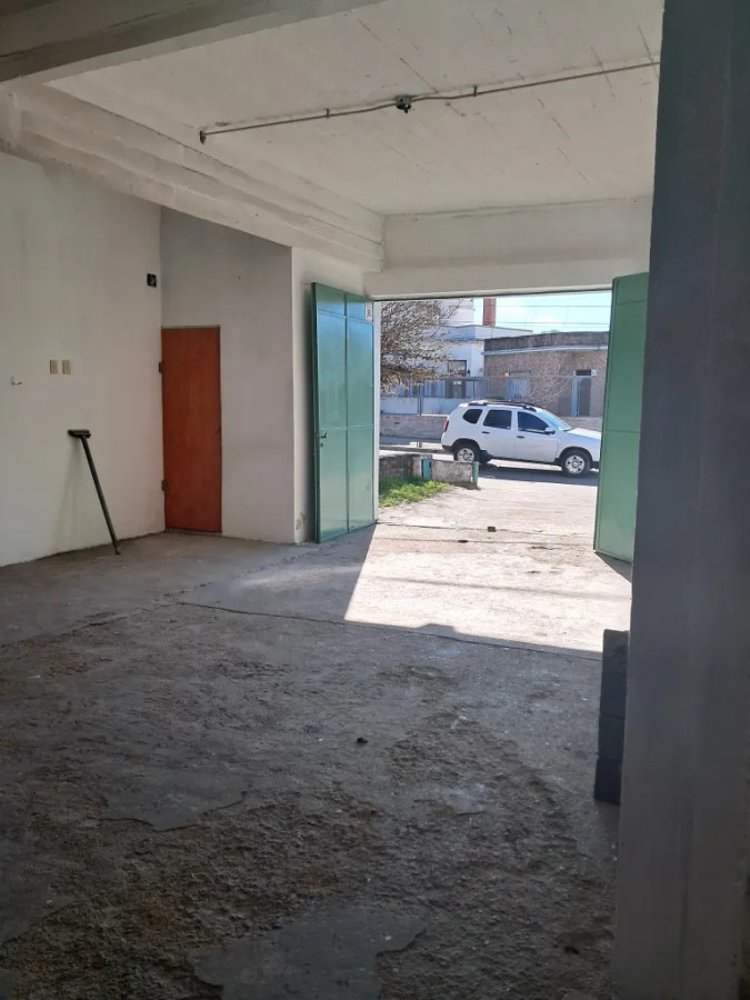 Local Comercial ID.4915 - Alquiler Local Comercial 136m2 Prado