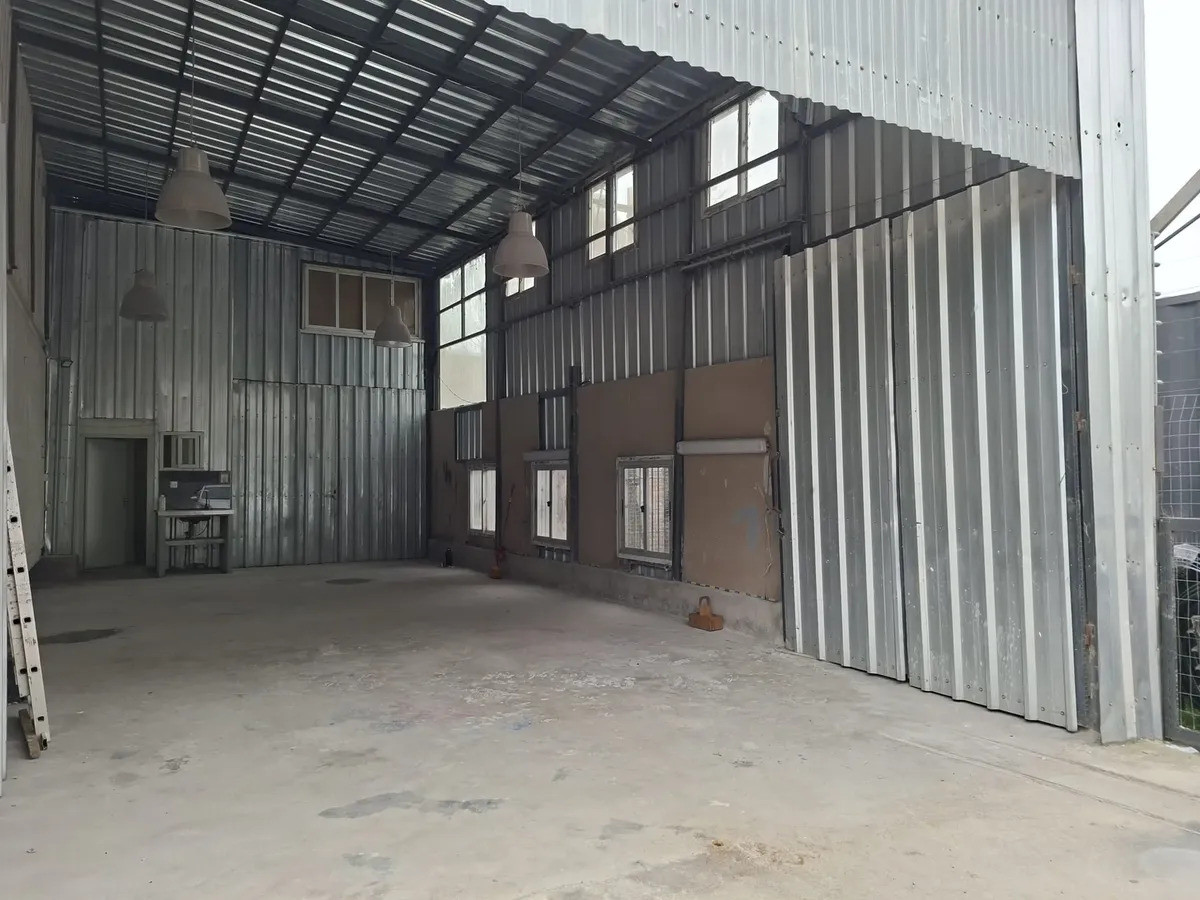 Local Comercial ID.6903 - Alquiler Local Comercial tipo Galpones Paso Carrasco 185m2
